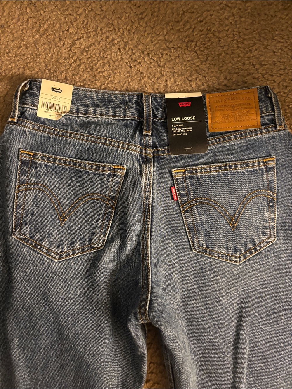 Levi's Low Loose Blue Straight-Leg Women's Jeans 25x32 - Picture 5 of 6